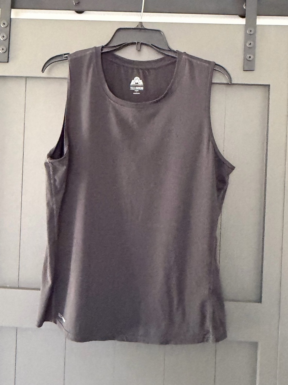EMS Women's Sleeveless Techwick Tank Top - Everyday Active Layer